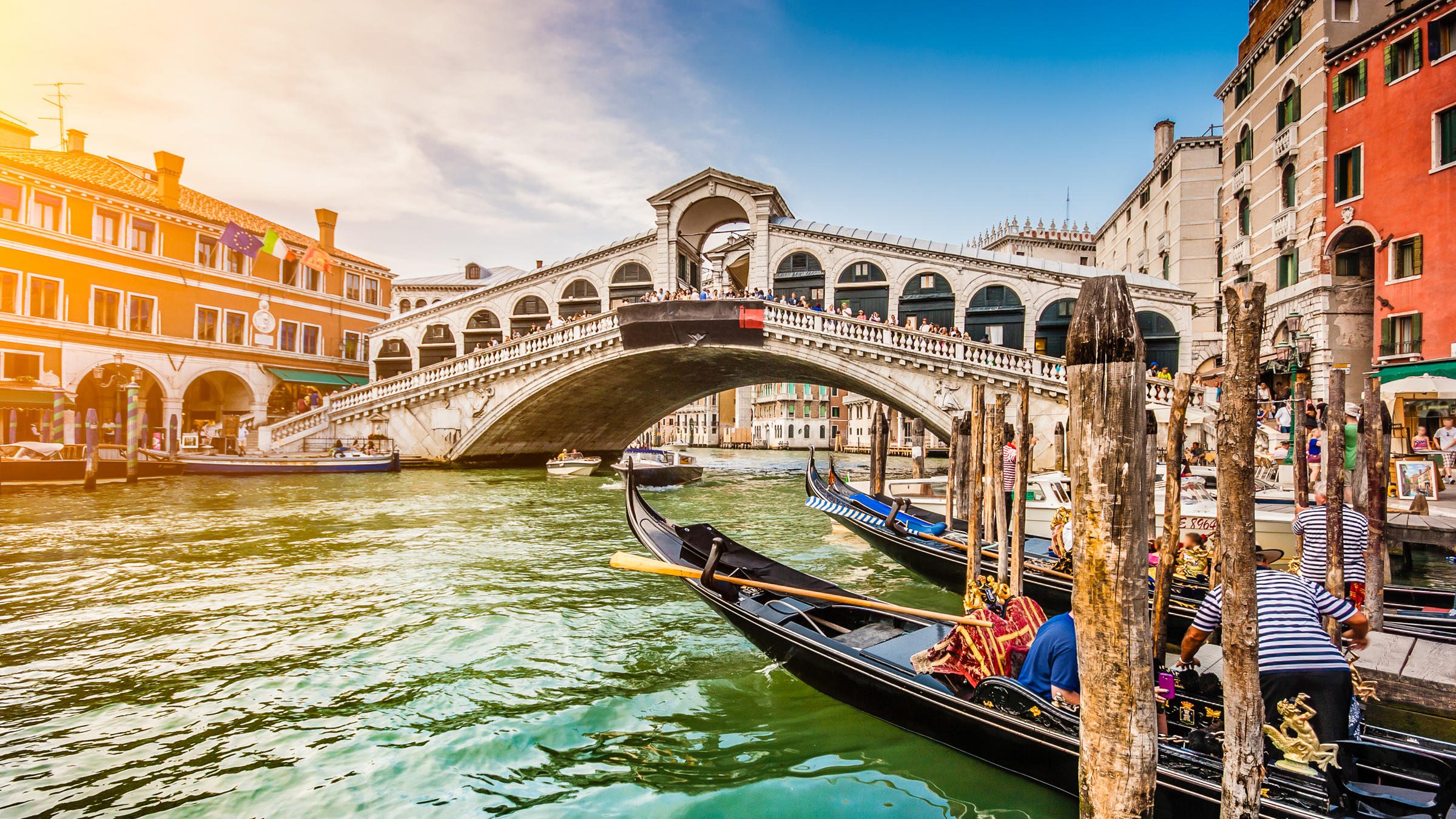 Rialto Bridge (Ponte di Rialto), Венеция: описание и фото, отзывы, точный  адрес | Planet of Hotels