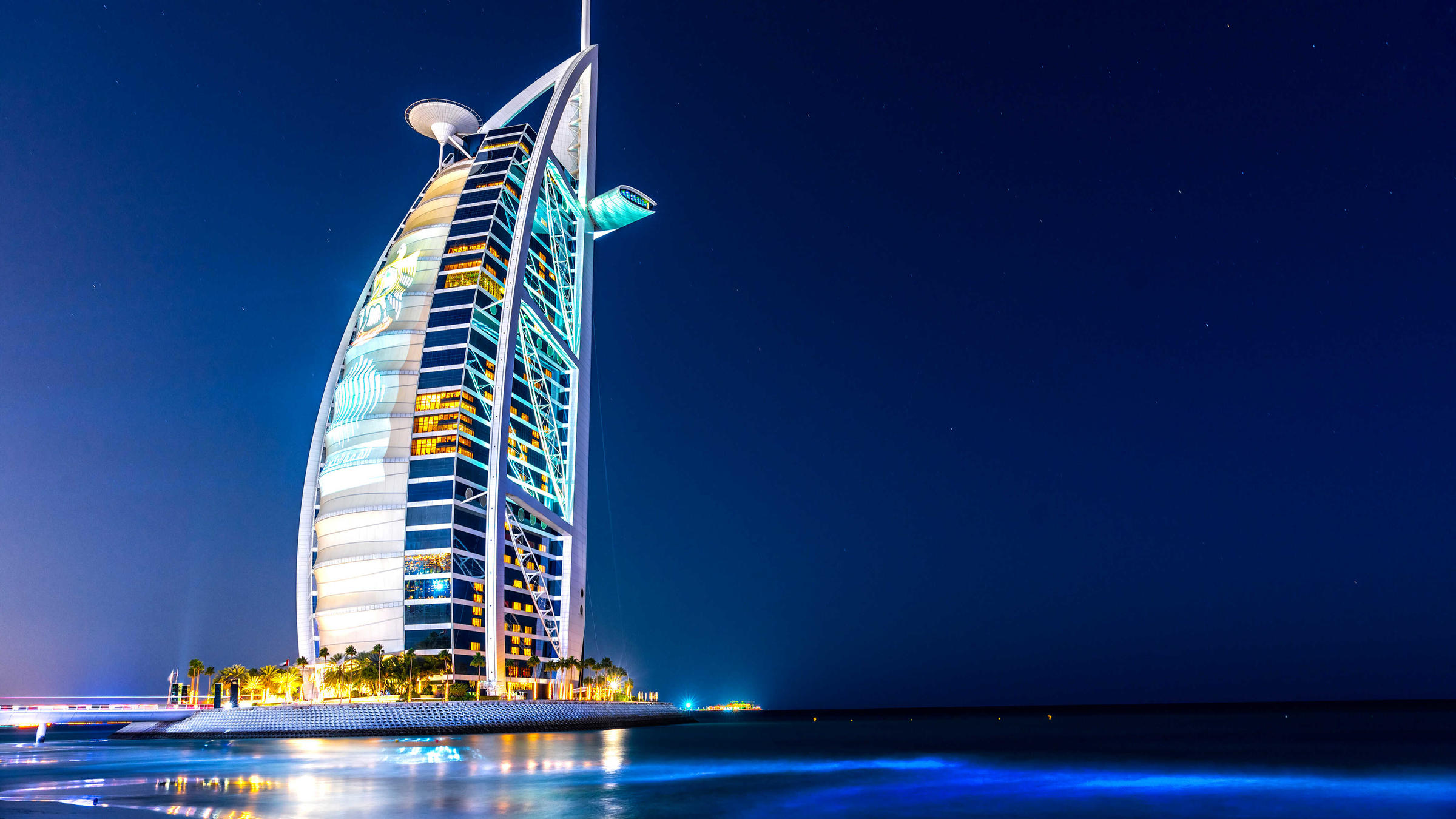 Бурдж-аль-Араб - отель Парус в Дубае. Цены и фото Burj Al Arab