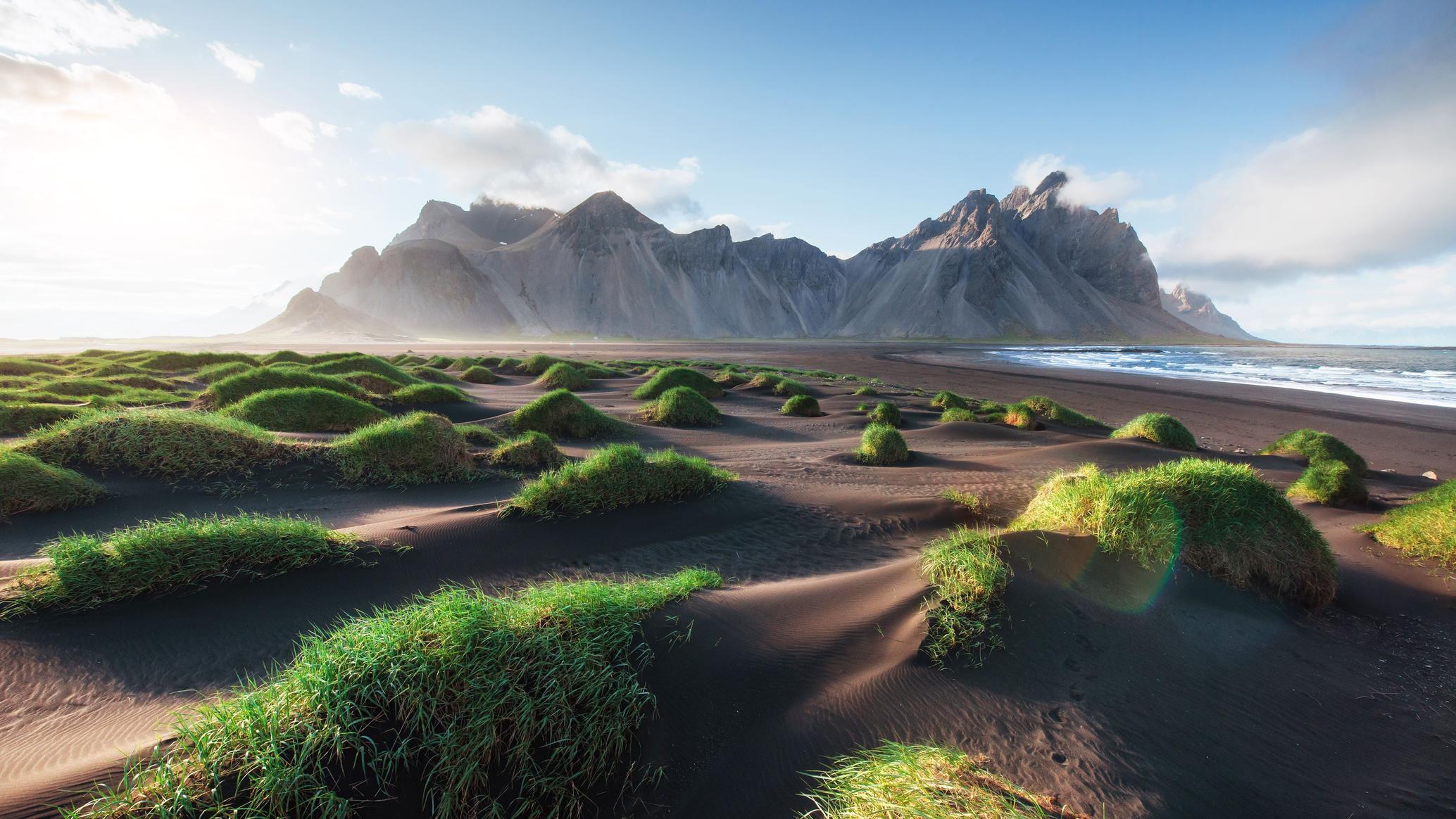 Iceland tourism information facts advices in travel guide planet