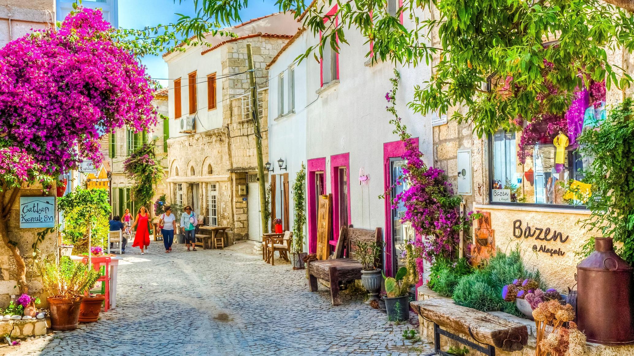 Izmir - Tourist Guide | Planet of Hotels