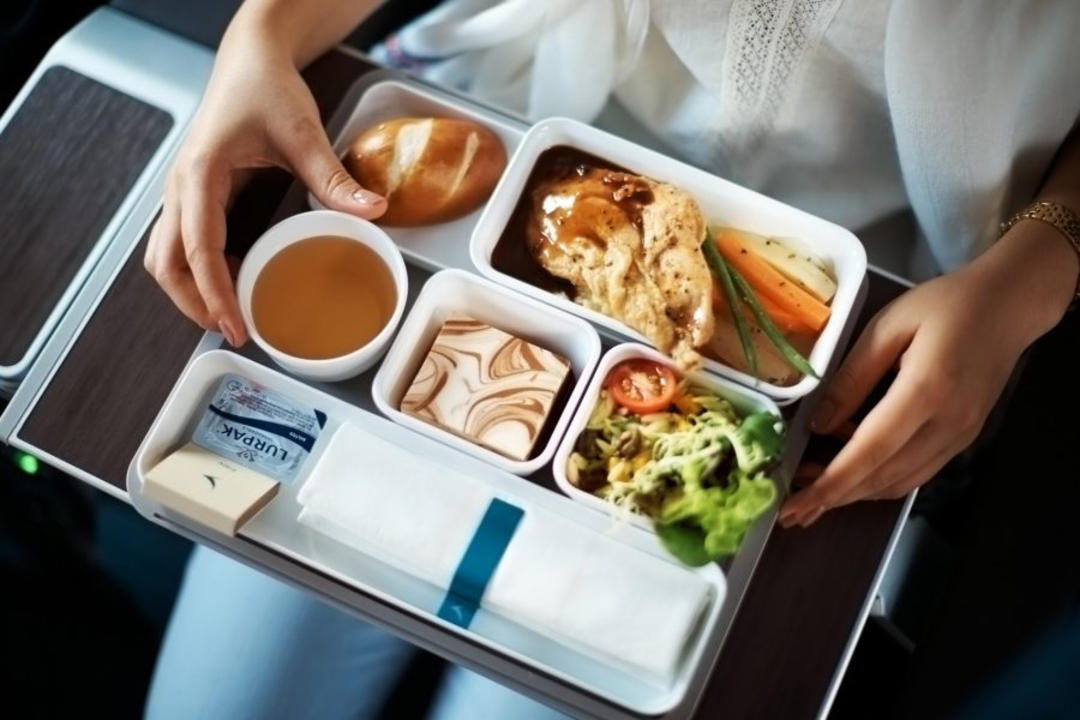 Airline meals - peculiarities of onboard food | Planet of Hotels