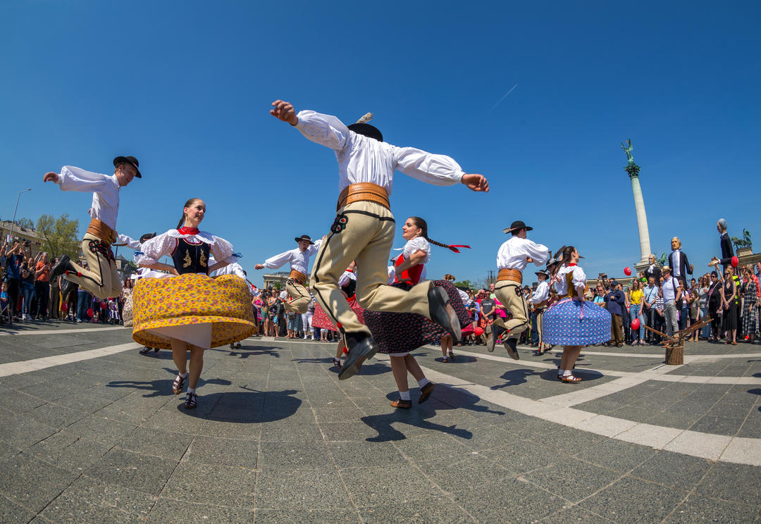 Самые последние Festival Budapest порно видео с 