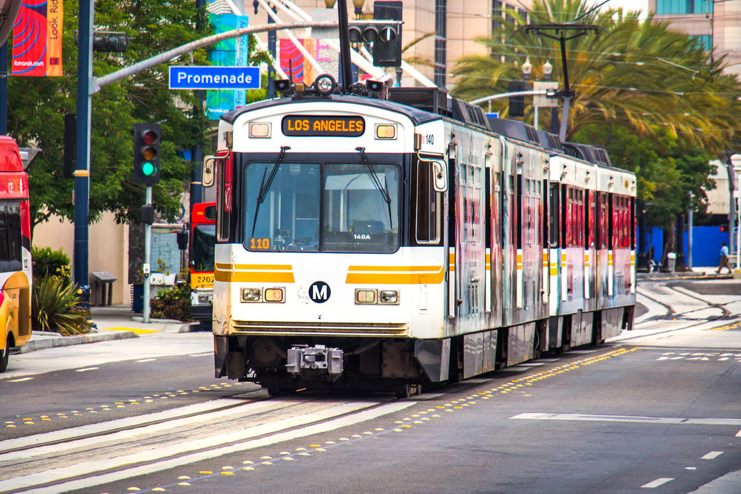 Los Angeles Airport (LAX) to Downtown LA of Hotels