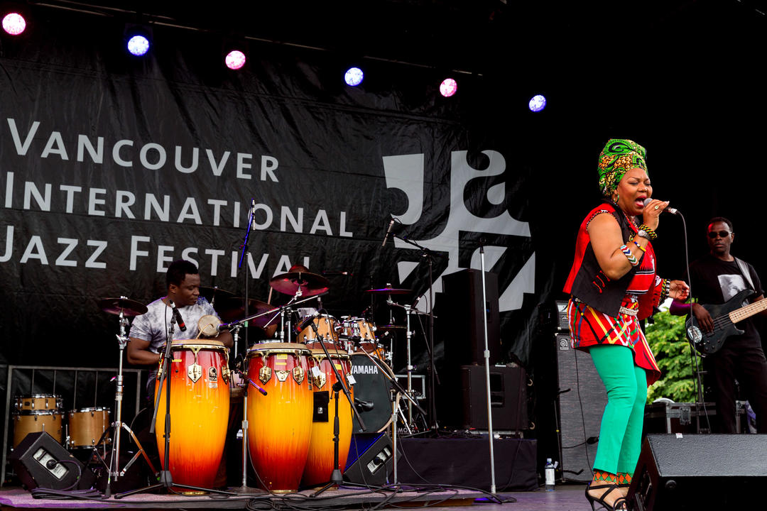 Vancouver international jazz festival. Джазовый фестиваль в дании. Vancouver international jazz festival. , 6 фото. Лето в ванкувере.