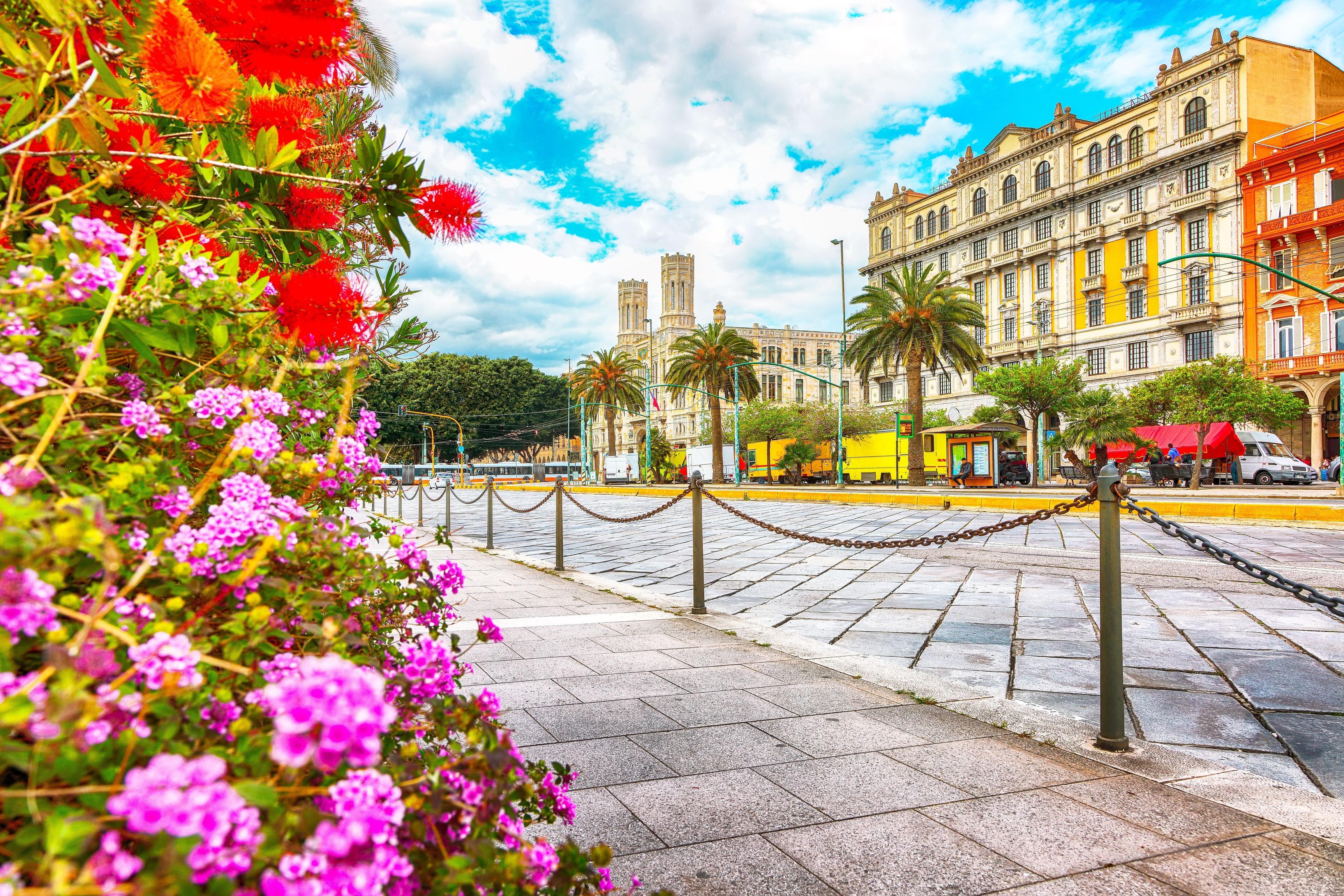 Cagliari - Tourist Guide | Planet of Hotels, image size:3450x2300