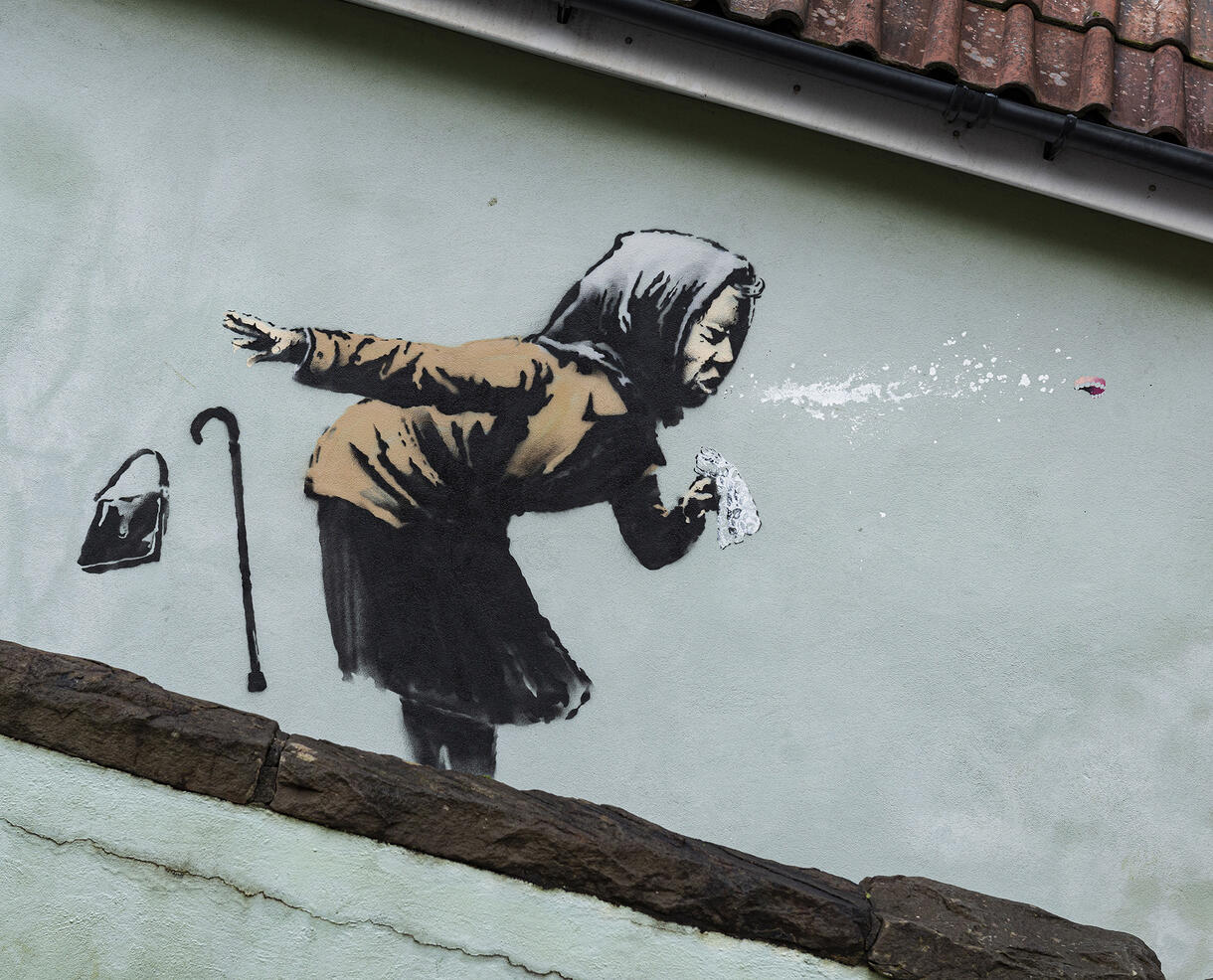 New Banksy's graffiti appeared in Bristol - News | Planet of Hotels