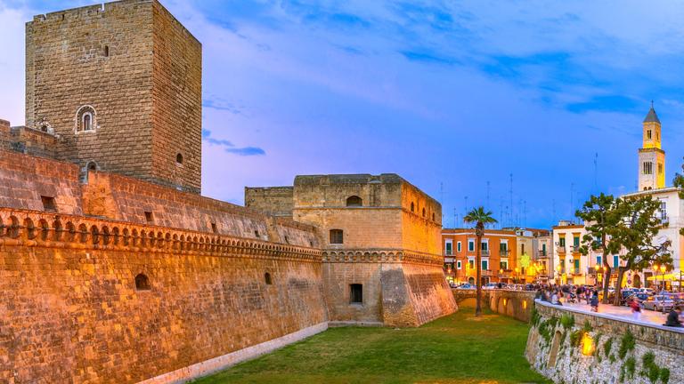 Bari - Tourist Guide | Planet of Hotels