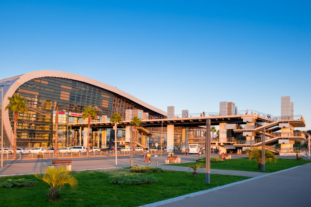 Мұрынмен шәует ішеді