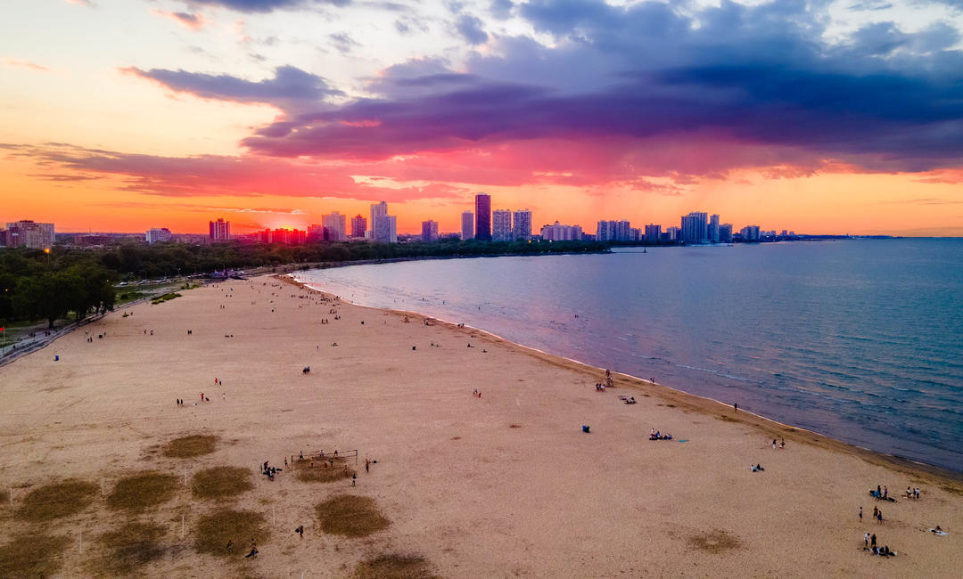 Curated visual reference: Visual Reference: The 10 Best Beaches In Chicago Il
